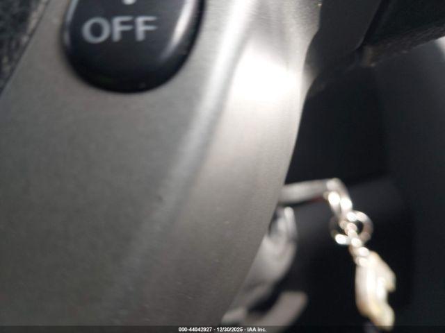 Nissan Rogue S Image 7