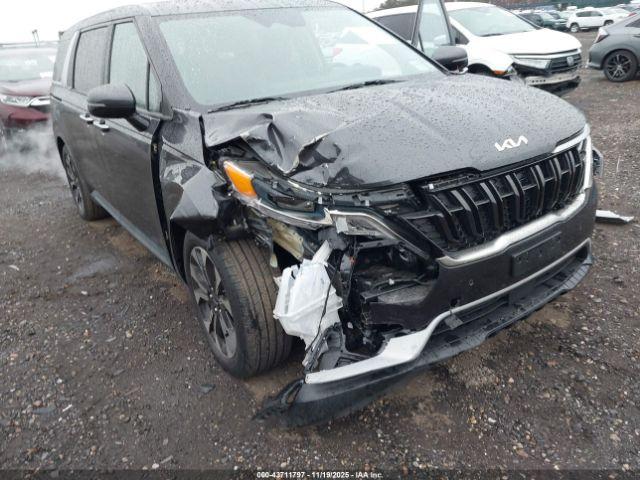 Kia Carnival Ex Image 9