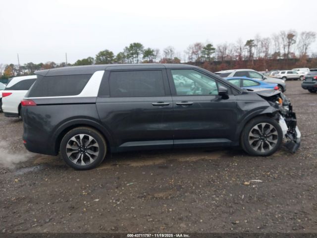 Kia Carnival Ex Image 8