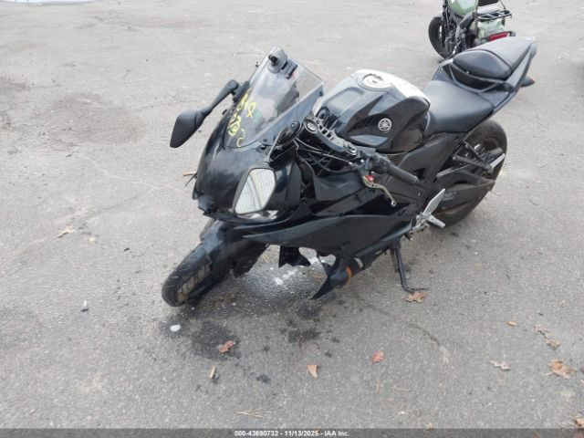 Yamaha Yzfr3 A Image 10