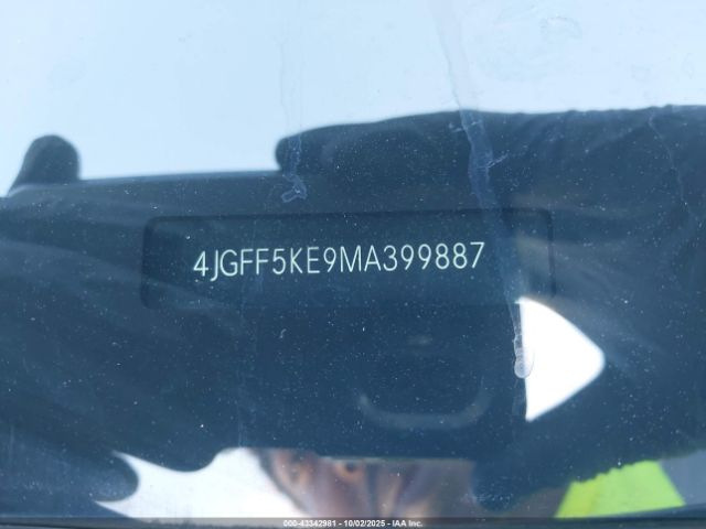 Mercedes-Benz Gls-class 4matic Image 16