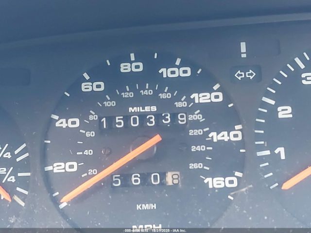 Porsche 944 Image 13