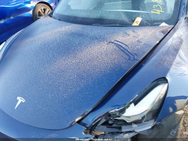 Tesla Model 3 Rear-wheel Drive Image 14