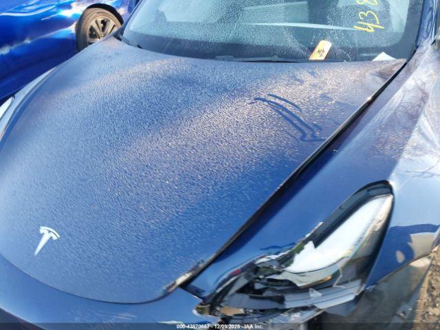 Tesla Model 3 Rear-wheel Drive Image 14