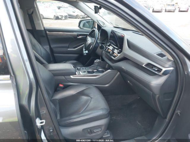 Toyota Highlander Platinum Image 5