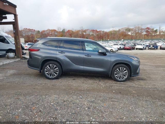 Toyota Highlander Platinum Image 13