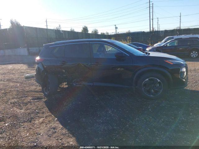 Nissan Rogue Sv Intelligent Awd Image 6