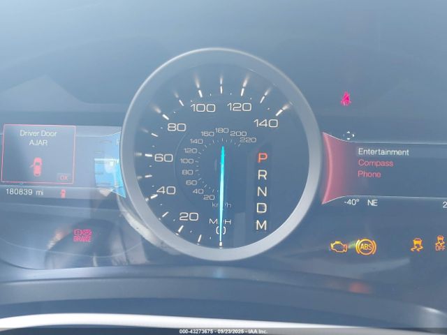 Ford Explorer Xlt Image 9