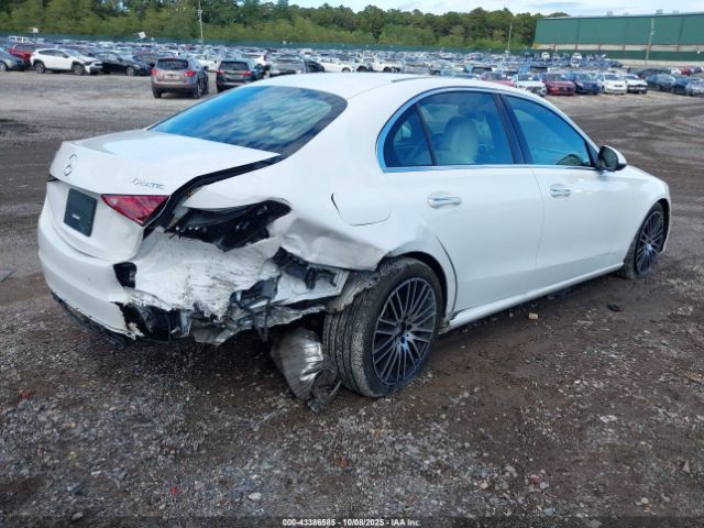 Mercedes-Benz C-Class Image 4