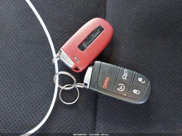 Dodge Challenger Srt Hellcat Image 16