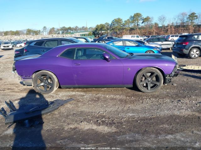 Dodge Challenger Srt Hellcat Image 14