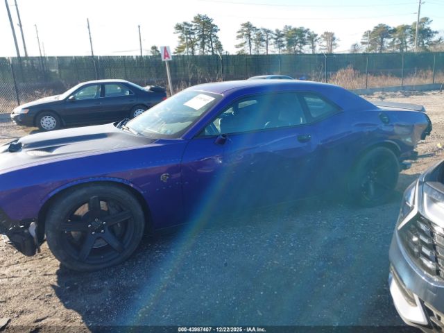 Dodge Challenger Srt Hellcat Image 3