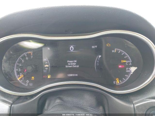 Jeep Grand Cherokee Limited 4x4 Image 12