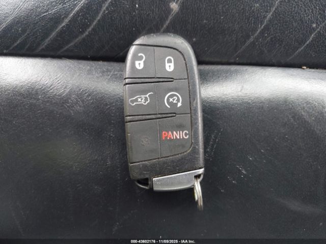 Jeep Grand Cherokee Limited 4x4 Image 11