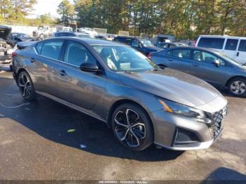  Salvage Nissan Altima