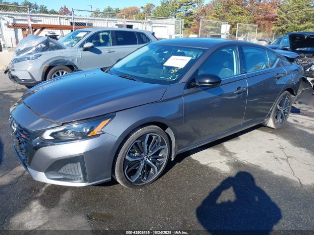 Nissan Altima Sr Fwd Image 12