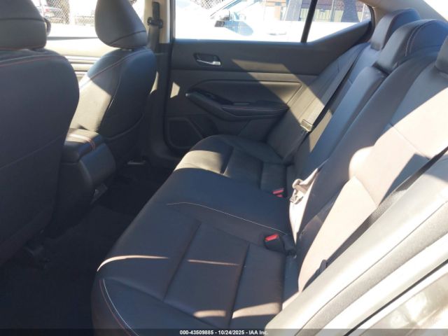 Nissan Altima Sr Fwd Image 8