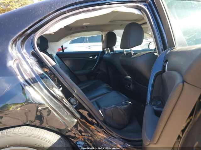 Acura TSX 2.4 Image 11