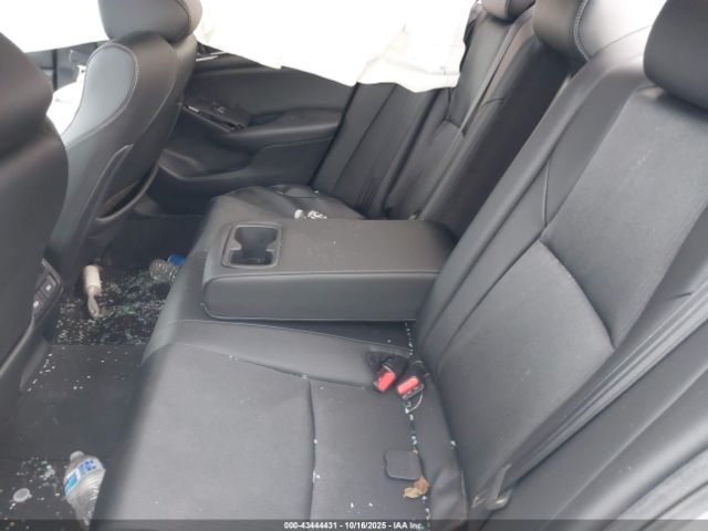 Honda Accord Sport 2.0t Image 13