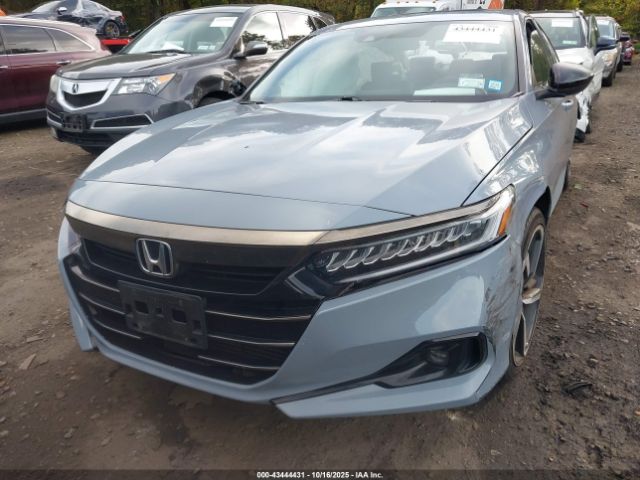 Honda Accord Sport 2.0t Image 16