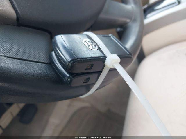 Toyota Prius Image 7