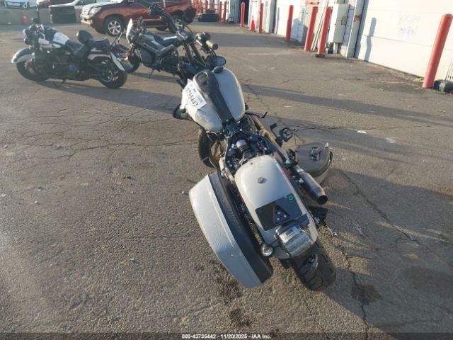 Harley-Davidson Fxlrst Image 13