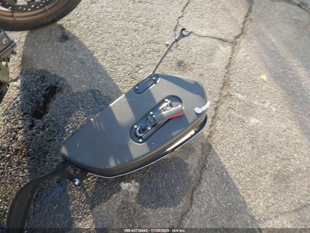 Harley-Davidson Fxlrst Image 9