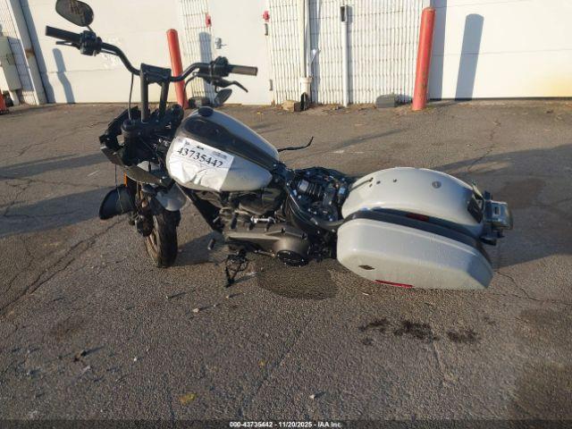 Harley-Davidson Fxlrst Image 8