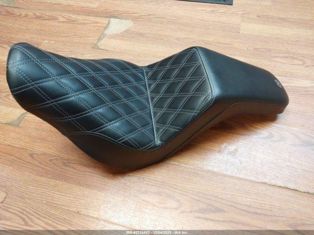 Harley-Davidson Fxlrst Image 11