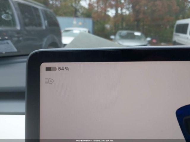Tesla Model Y Image 14
