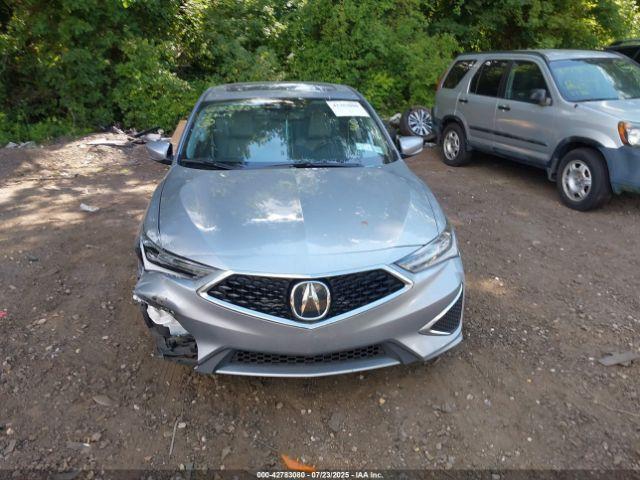 Acura ILX Premium Package Image 11