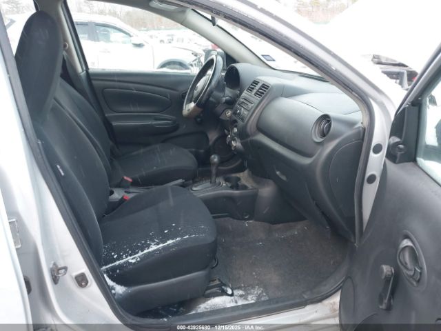Nissan Versa 1.6 S+ Image 2