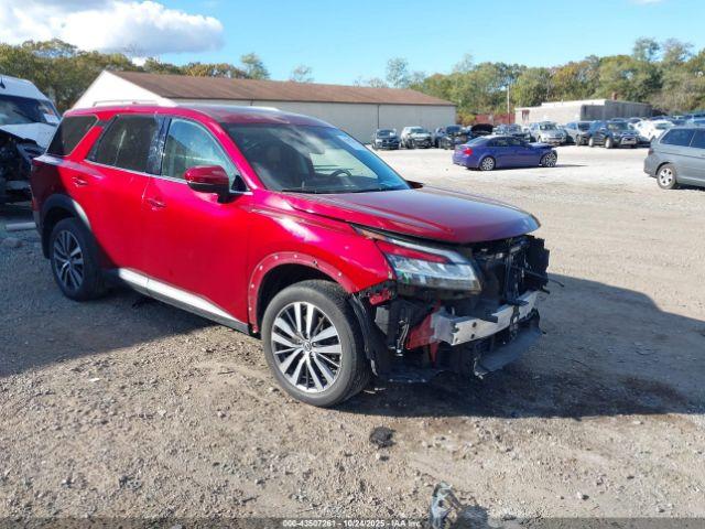  Salvage Nissan Pathfinder
