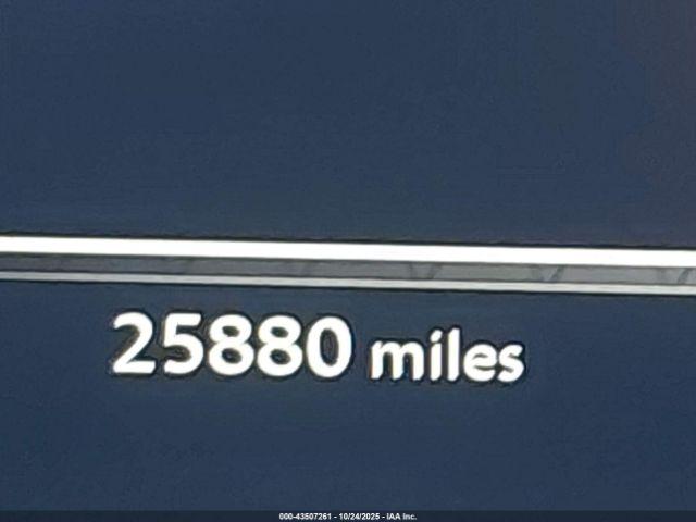 Nissan Pathfinder Platinum 4wd Image 2