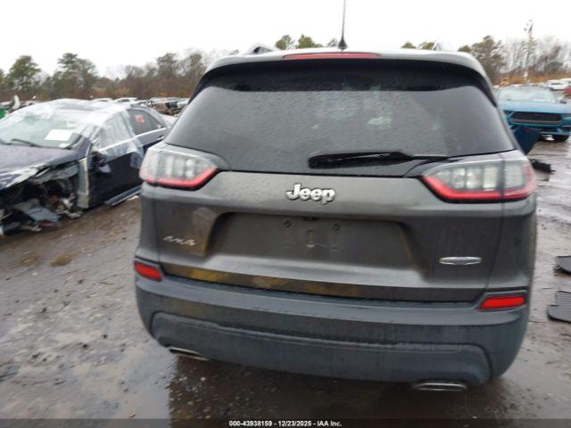 Jeep Cherokee Latitude Plus 4x4 Image 13