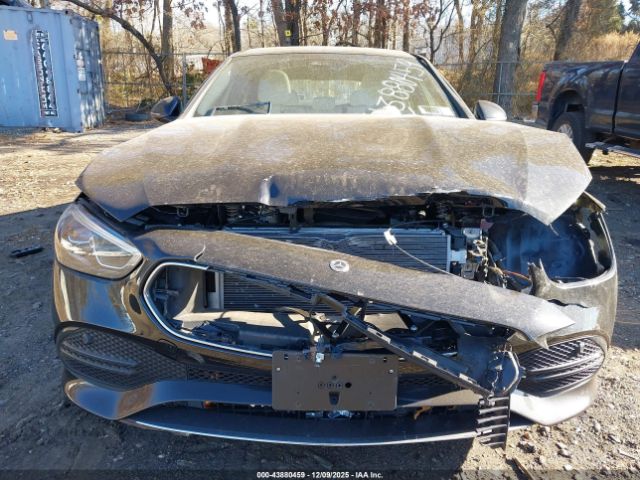 Mercedes-Benz C-Class 4matic Image 12