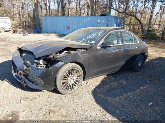 Mercedes-Benz C-Class 4matic Image 13