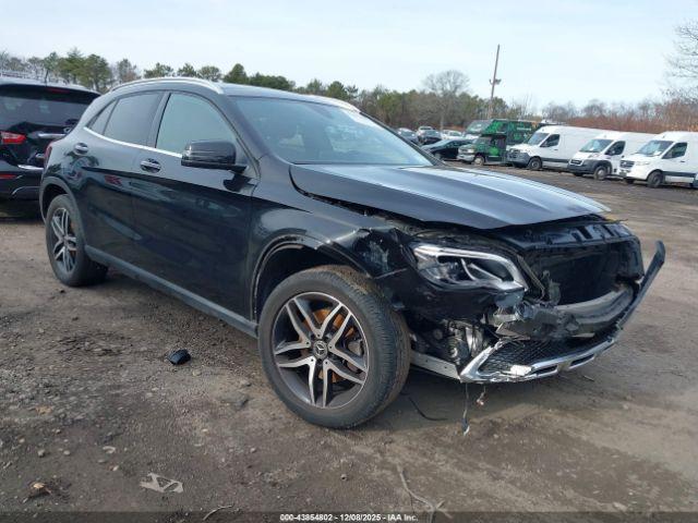  Salvage Mercedes-Benz GLA