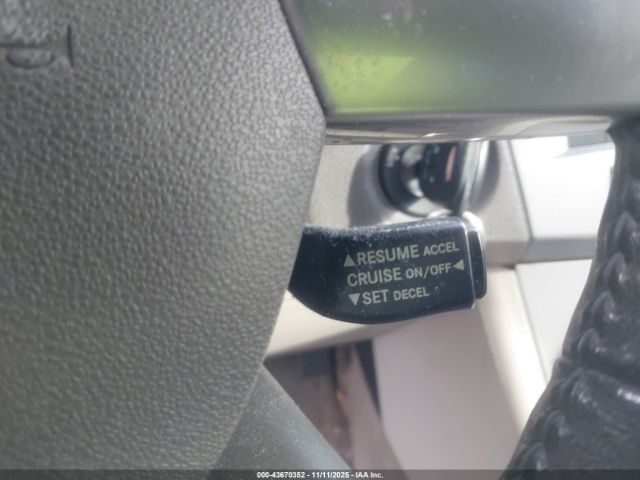 Chrysler Sebring Touring Image 2