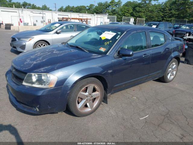 Dodge Avenger Image 6