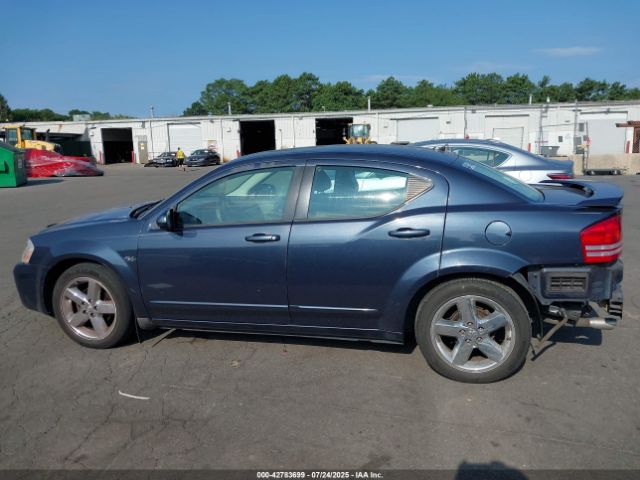 Dodge Avenger Image 14