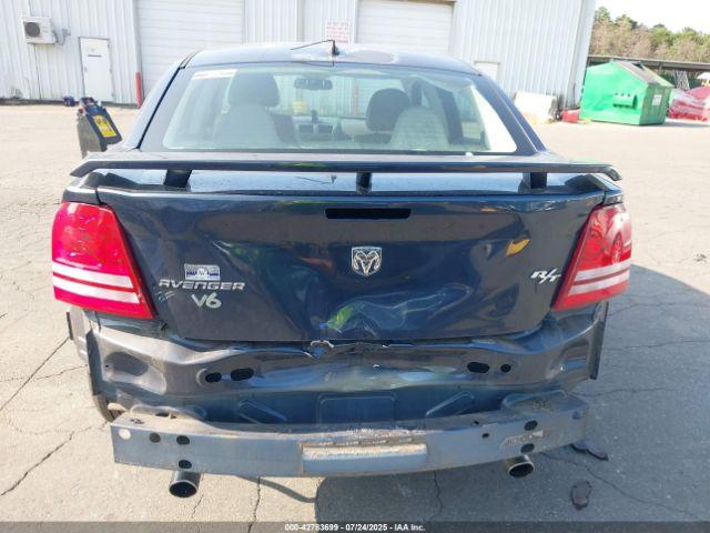 Dodge Avenger Image 17