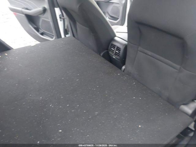 Ford Escape Se Image 9