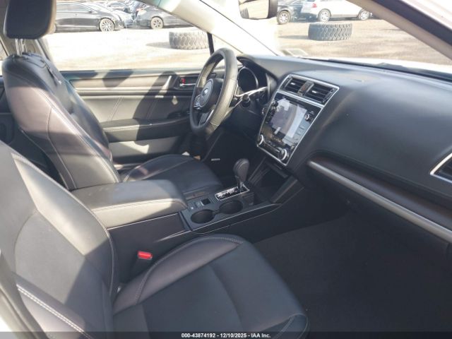 Subaru Legacy 2.5i Limited Image 7