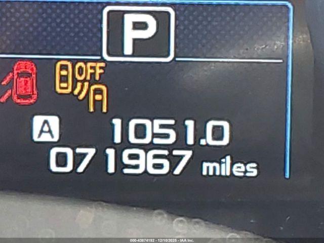 Subaru Legacy 2.5i Limited Image 2