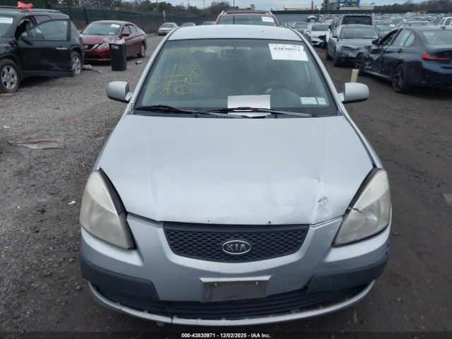 Kia Rio Lx Image 11