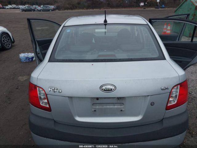 Kia Rio Lx Image 14