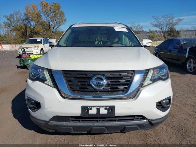 Nissan Pathfinder Sl Image 8
