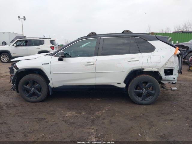 Toyota RAV4 Xse Image 8