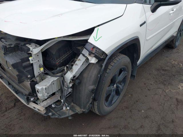 Toyota RAV4 Xse Image 14